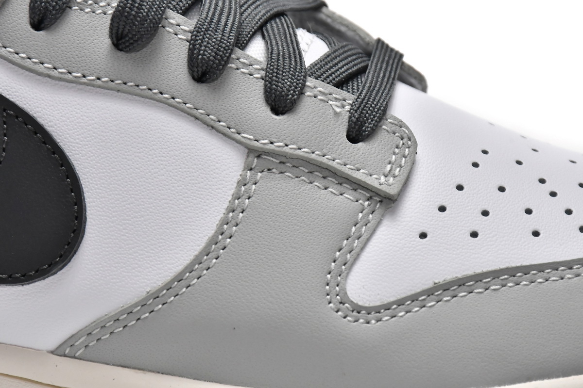    Nike Dunk Low Light Smoke Grey