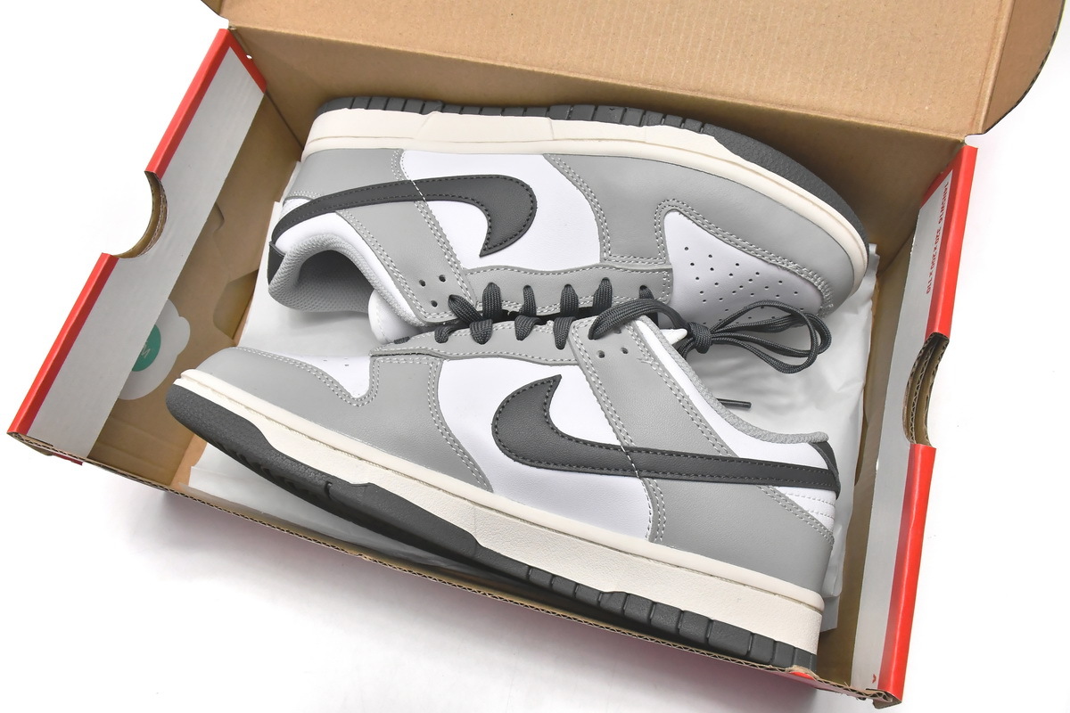     Nike Dunk Low Light Smoke Grey