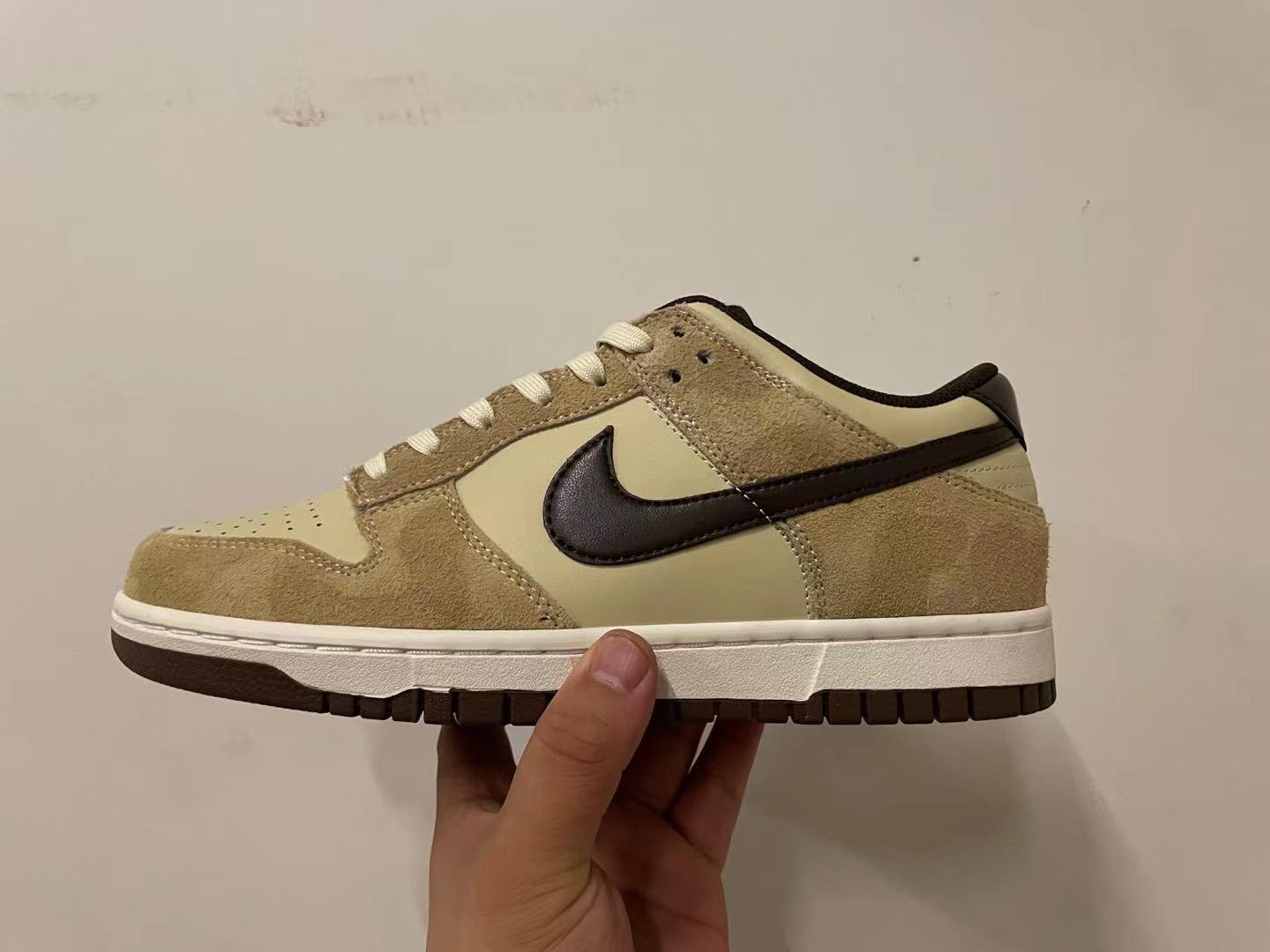     Nike Dunk Low Retro PRM Animal Pack Giraffe/Cheetah