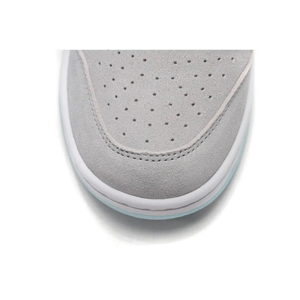 Pkgod Nike Dunk Low SE Barber Shop Grey