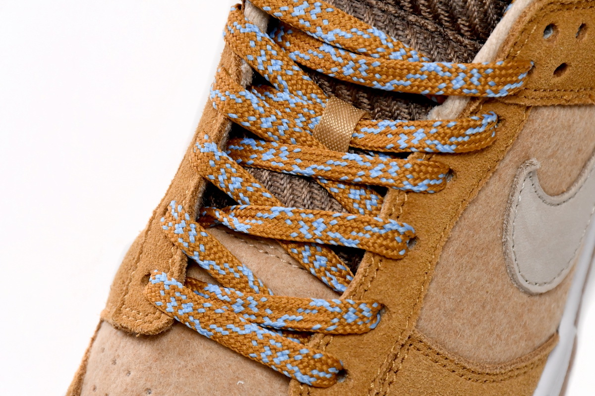     Nike Dunk Low Teddy Bear