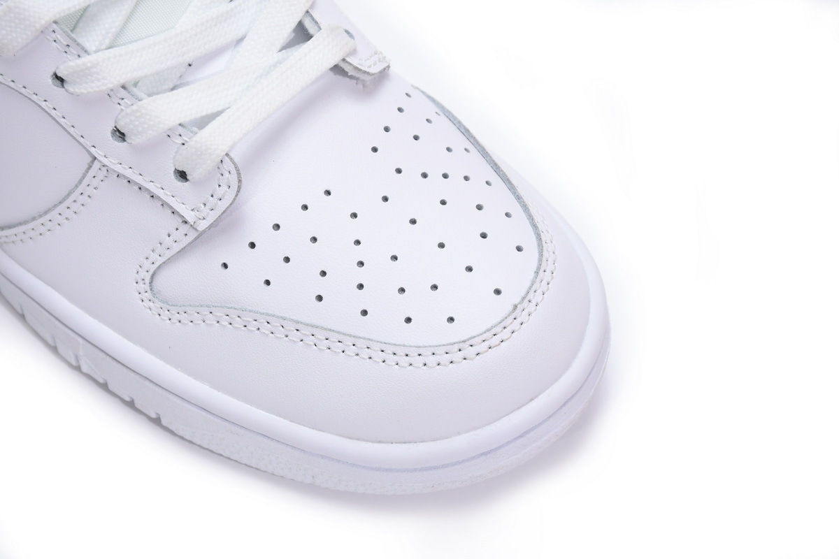     Nike Dunk Low Triple White (2021) (W)​