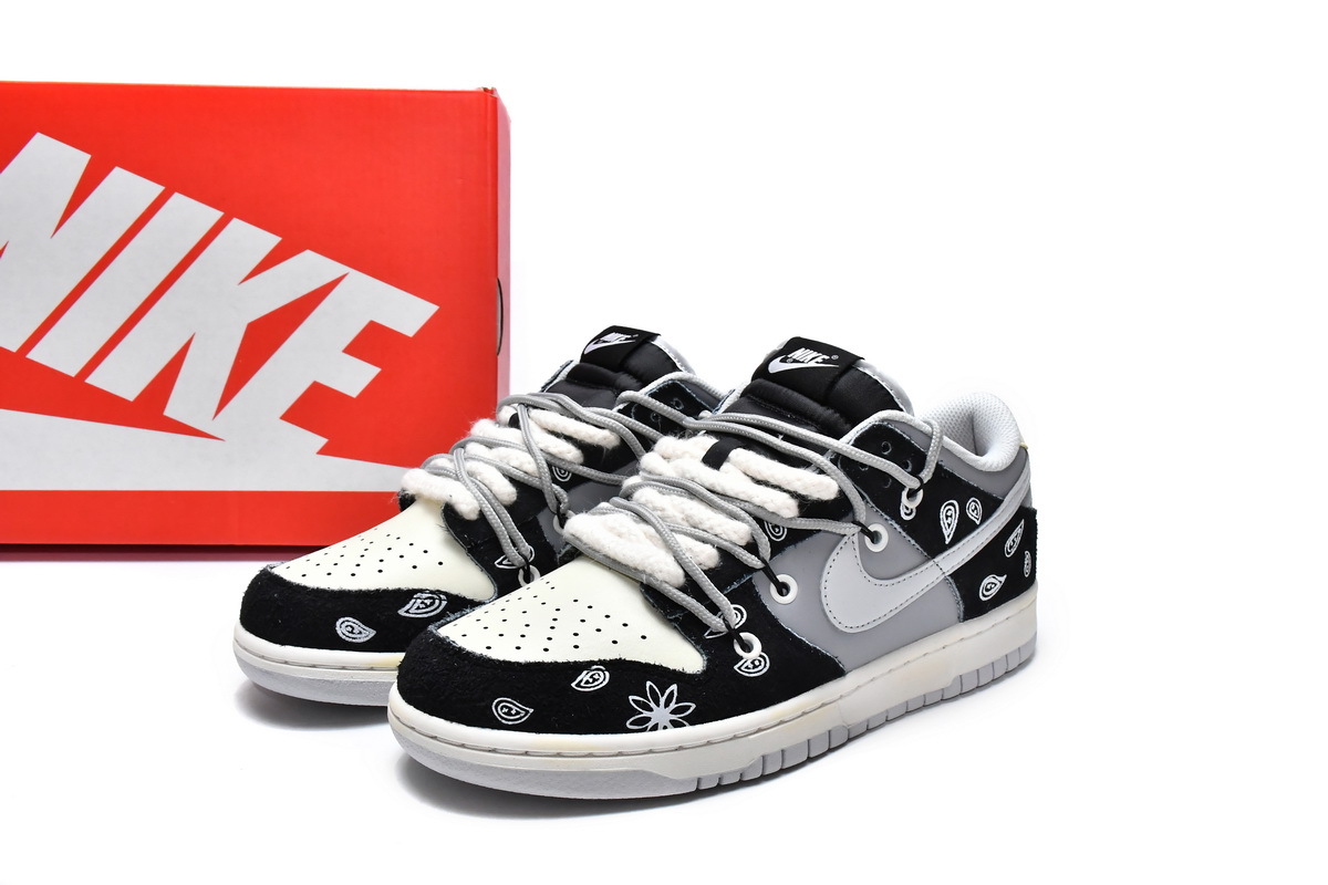     Nike Dunk Low Vibe