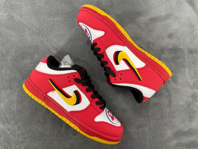     Nike Dunk Low Vietnam 25th Anniversary
