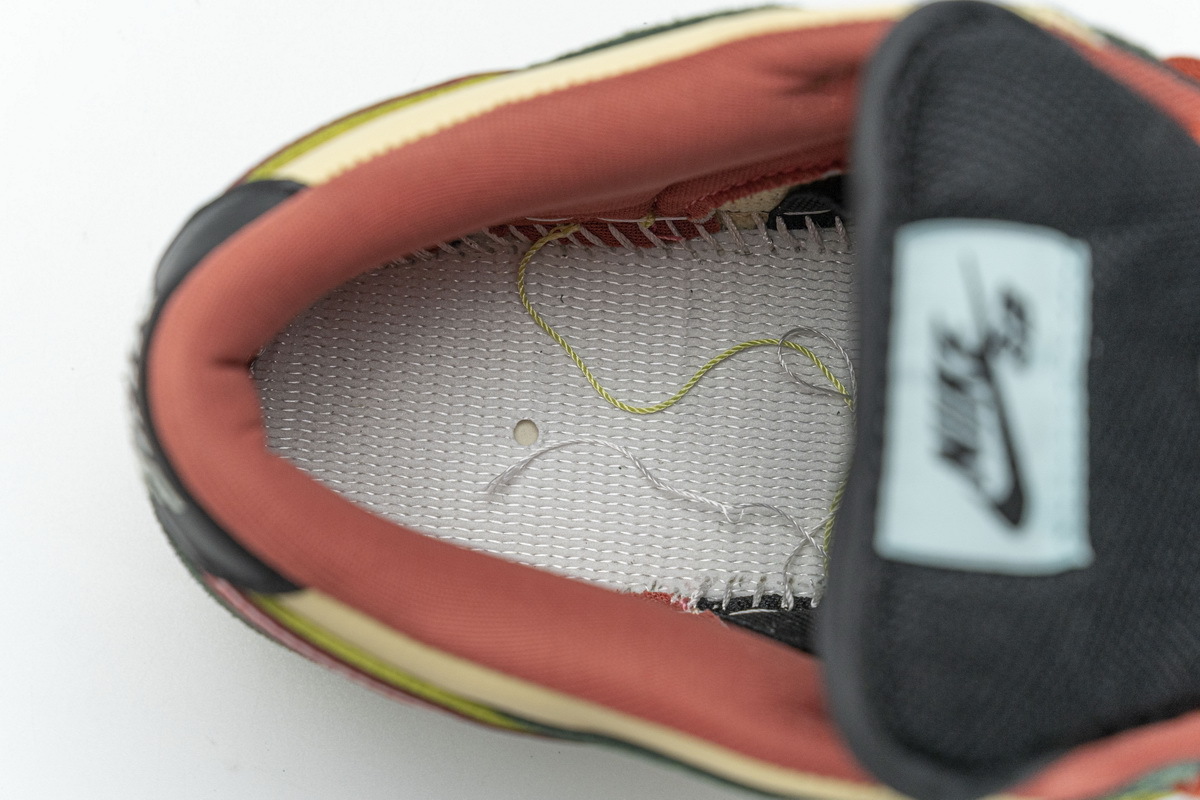     Nike Dunk SB Low Mosquito
