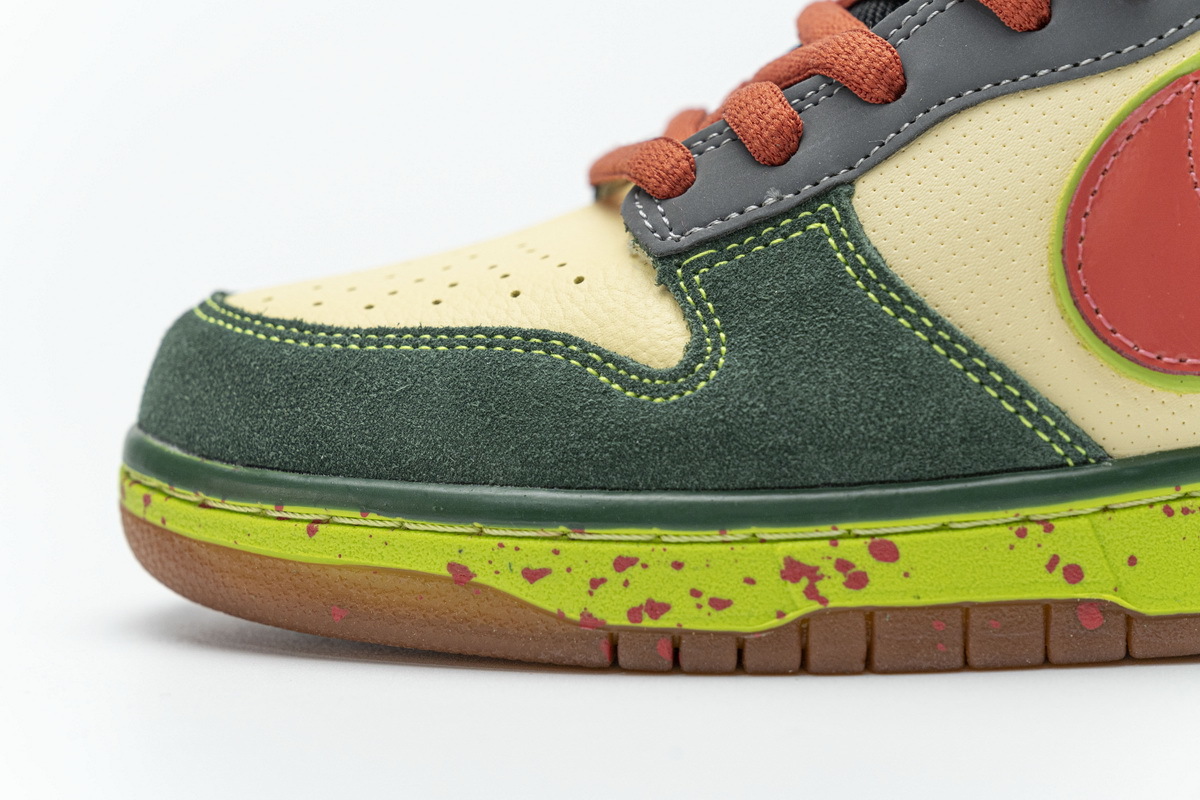     Nike Dunk SB Low Mosquito