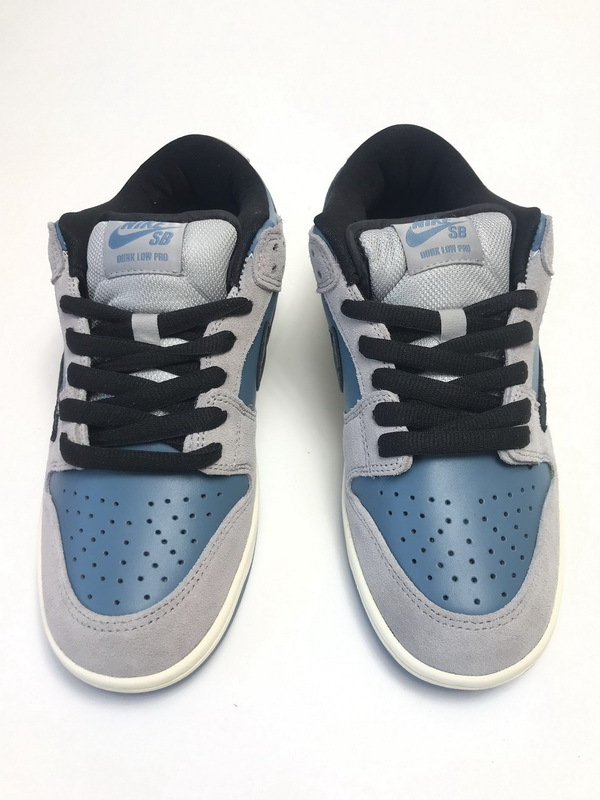     Nike Dunk SP x LowTravis Scott x PlayStation