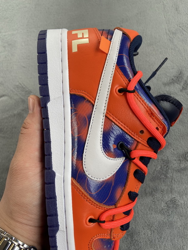     Nike Off White x Futura x Dunk Low SB UNC