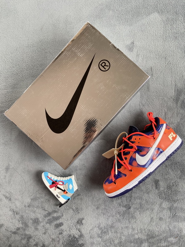     Nike Off White x Futura x Dunk Low SB UNC