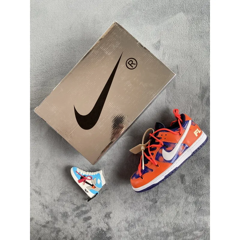 Pkgod Nike Off White x Futura x Dunk Low SB UNC