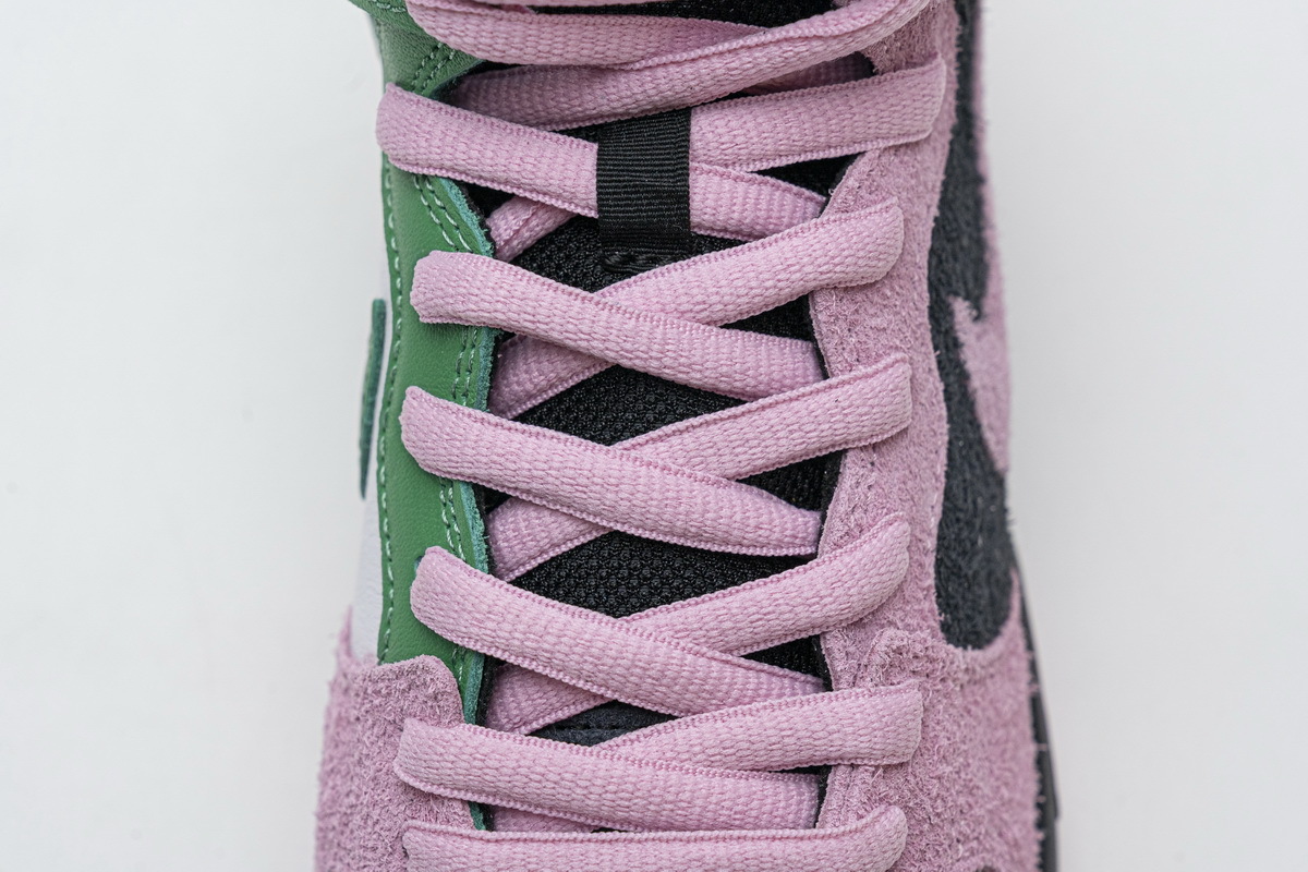     Nike SB Dunk High Invert Celtics