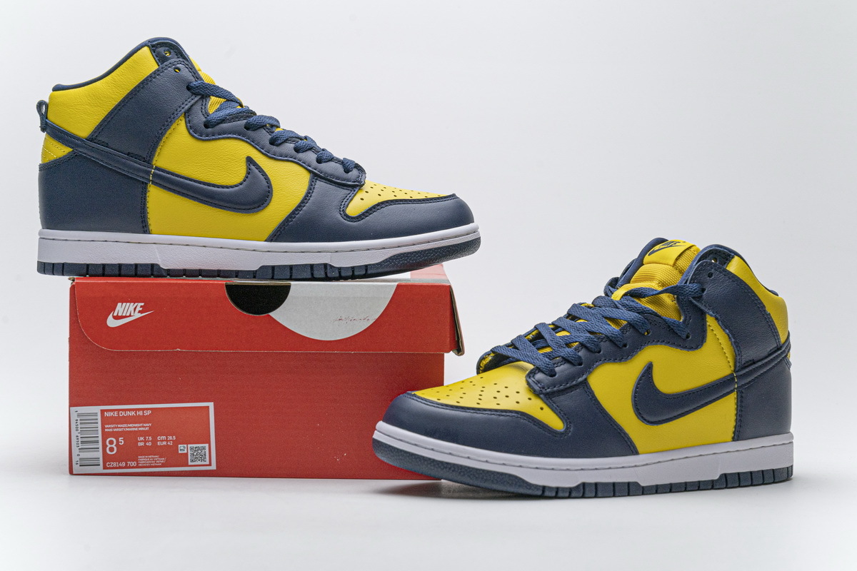     Nike SB Dunk High Michigan 