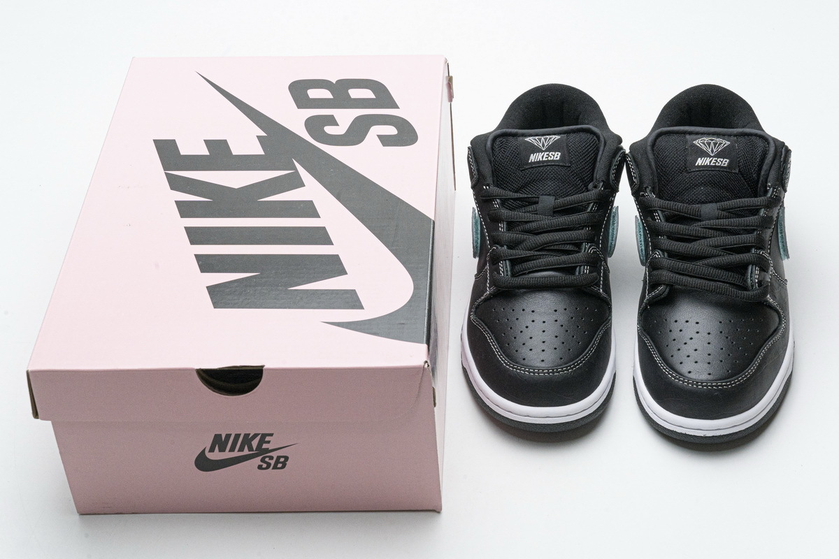     Nike SB Dunk Low Diamond Supply Co Black Diamond