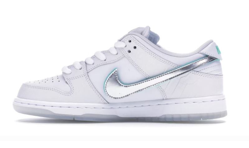     Nike SB Dunk Low Diamond Supply Co White Diamond