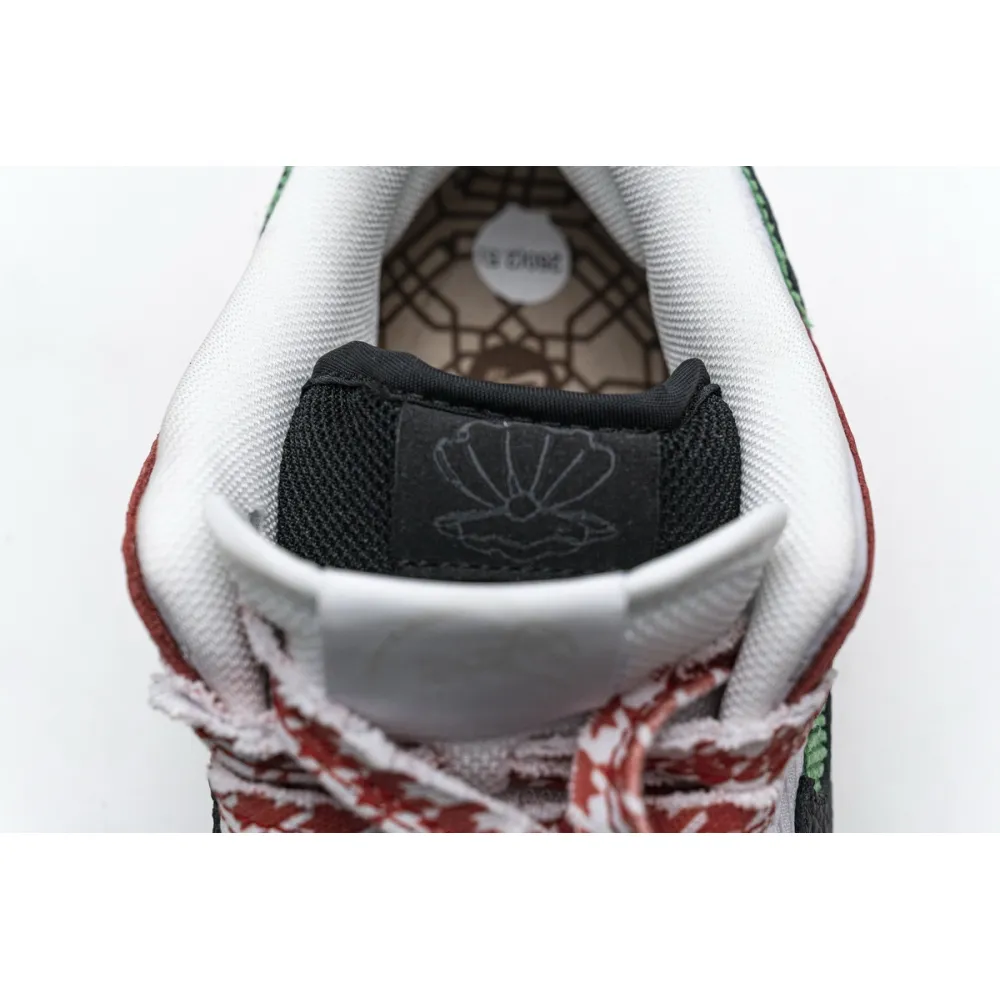 Pkgod Nike SB Dunk Low Frame Skate Habibi