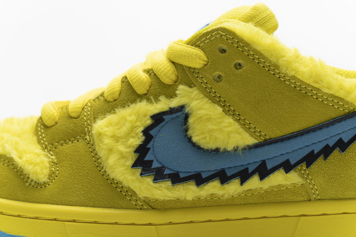     Nike SB Dunk Low Grateful Dead Yellow Bear