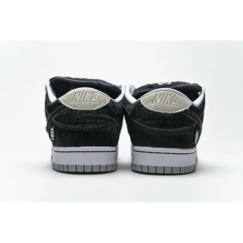 Pkgod Nike SB Dunk Low Medicom BE@RBRICK