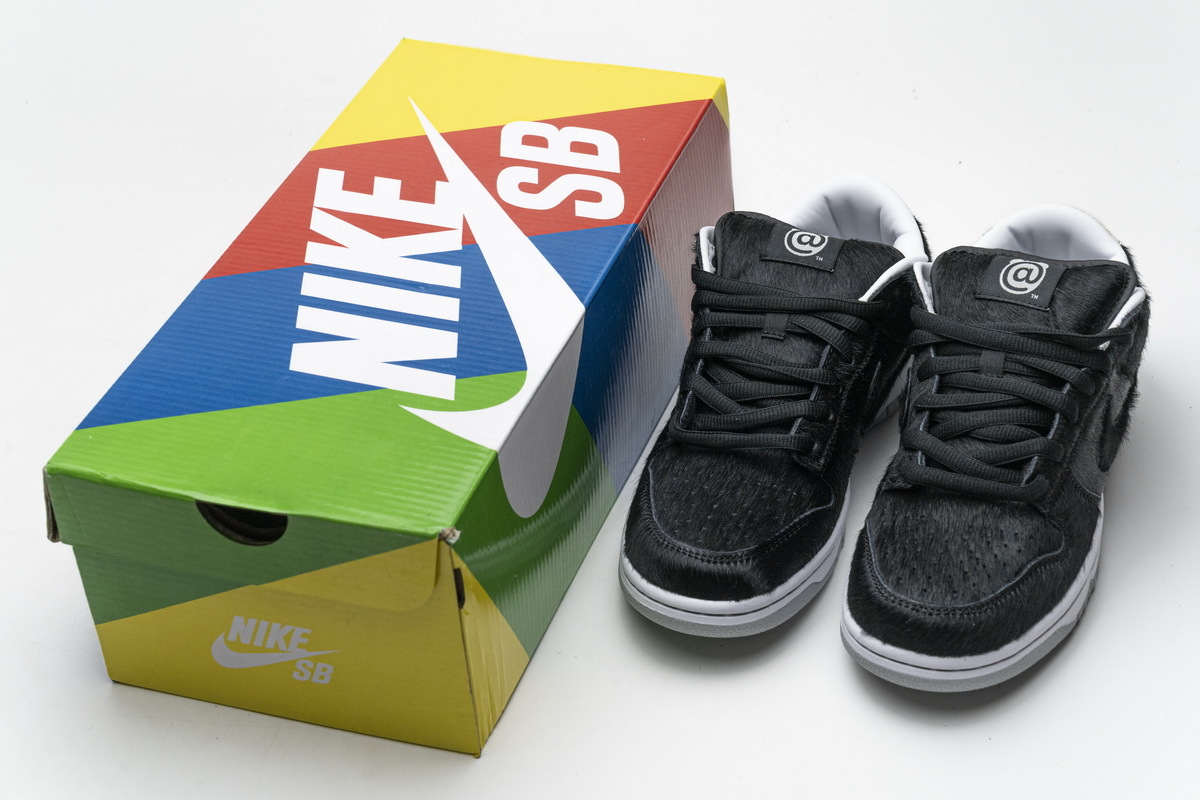    Pkgod Nike SB Dunk Low Medicom BE@RBRICK