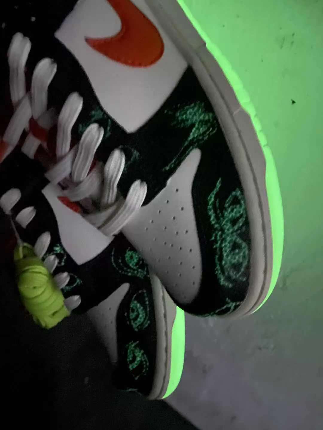     Nike SB Dunk Low PRM Halloween (2021)​