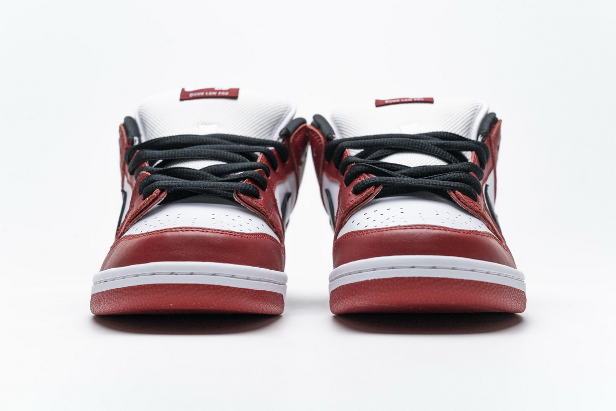    Pkgod Nike SB Dunk Low Pro Chicago