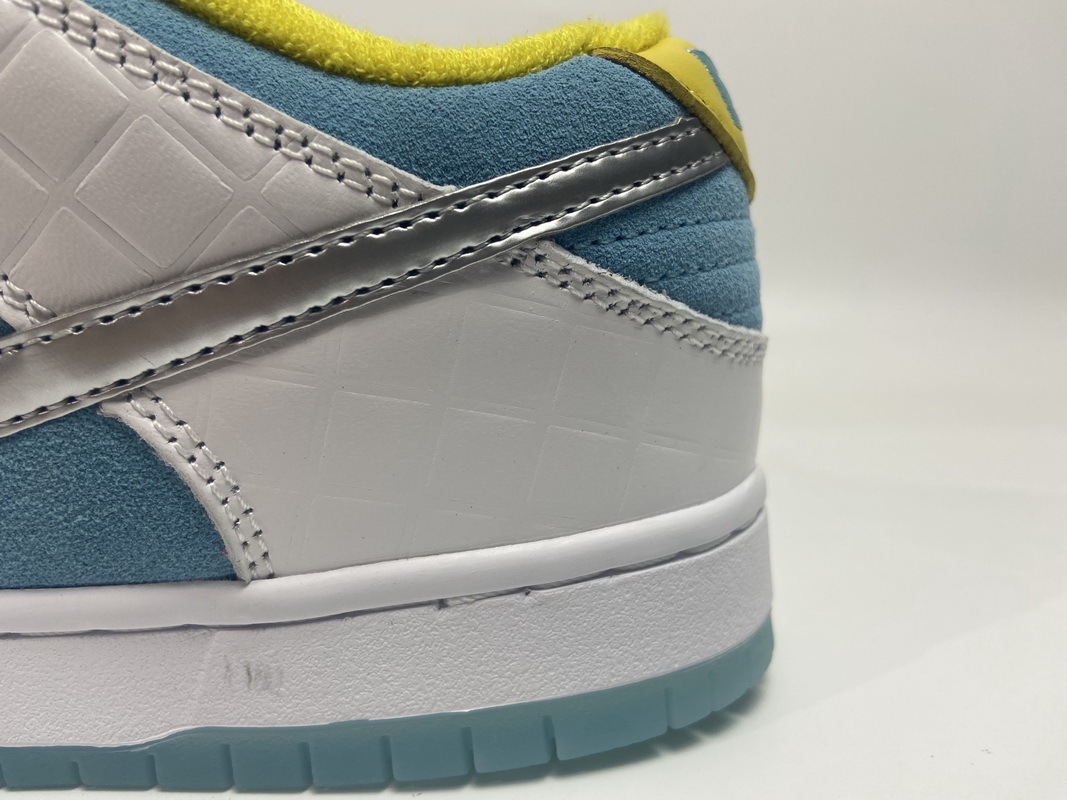     Nike SB Dunk Low Pro FTC Lagoon Pulse