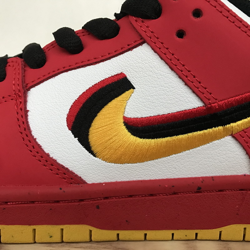     Nike SB Dunk Low Pro Vietnam 25th Anniversary