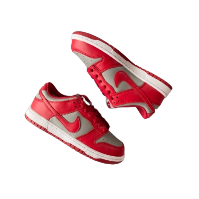    Pkgod Nike SB Dunk Low Retro Medium Grey Varsity Red UNLV (GS) (2021)​ 01