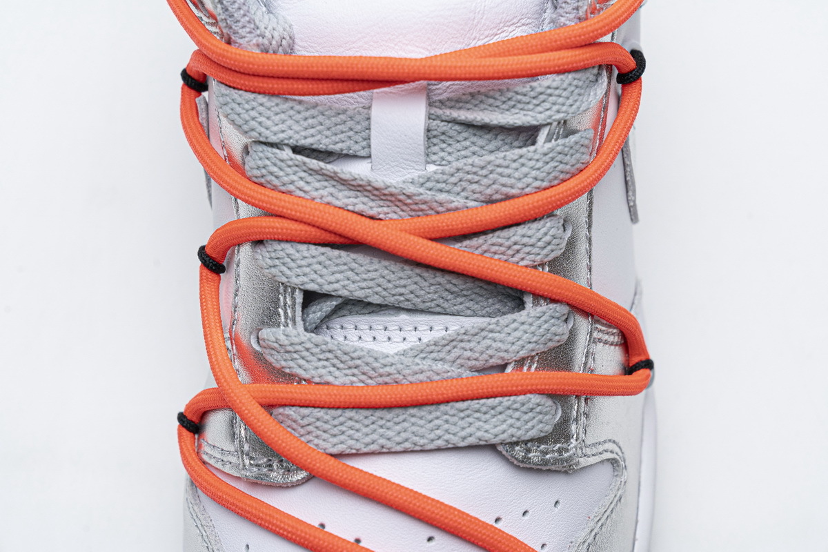     Nike SB Dunk Low Silver White