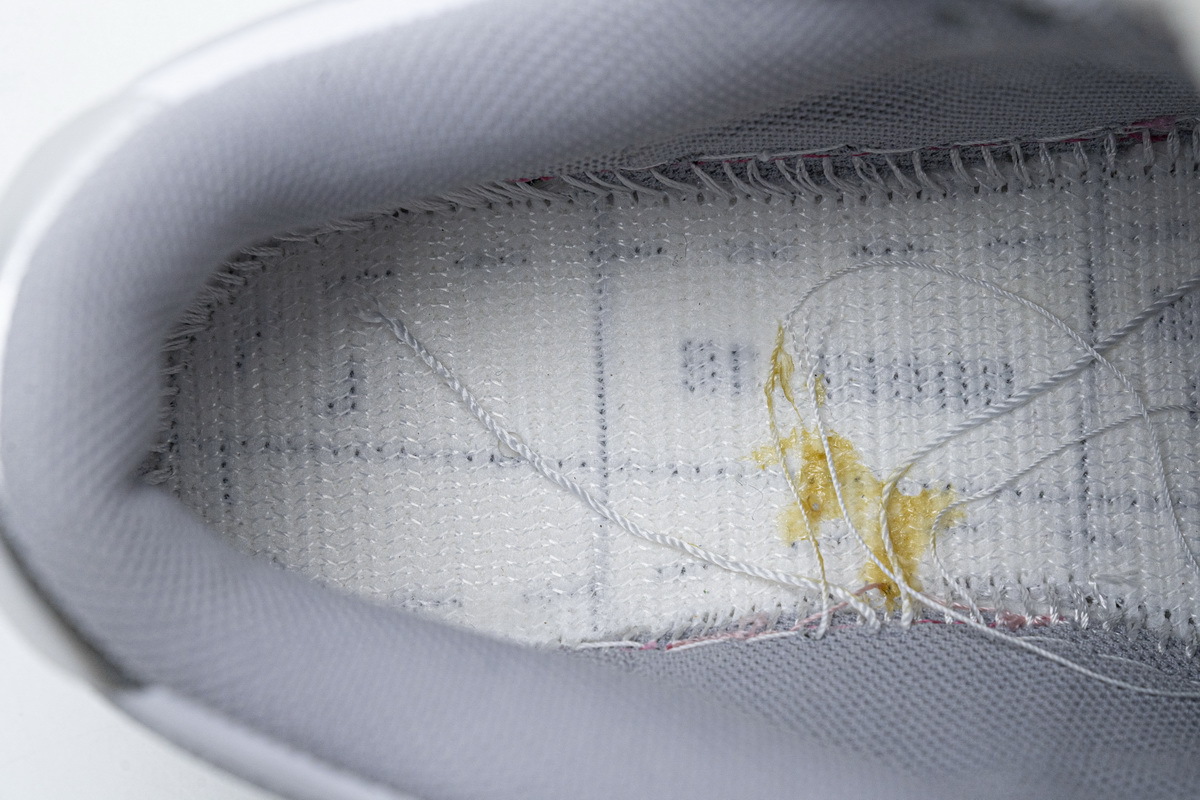    Nike SB Dunk Low Silver White