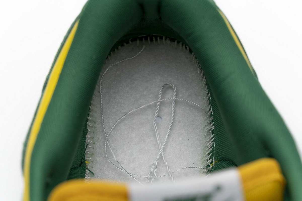     Nike SB Dunk Low SP Brazil