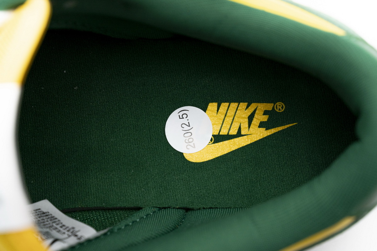     Nike SB Dunk Low SP Brazil