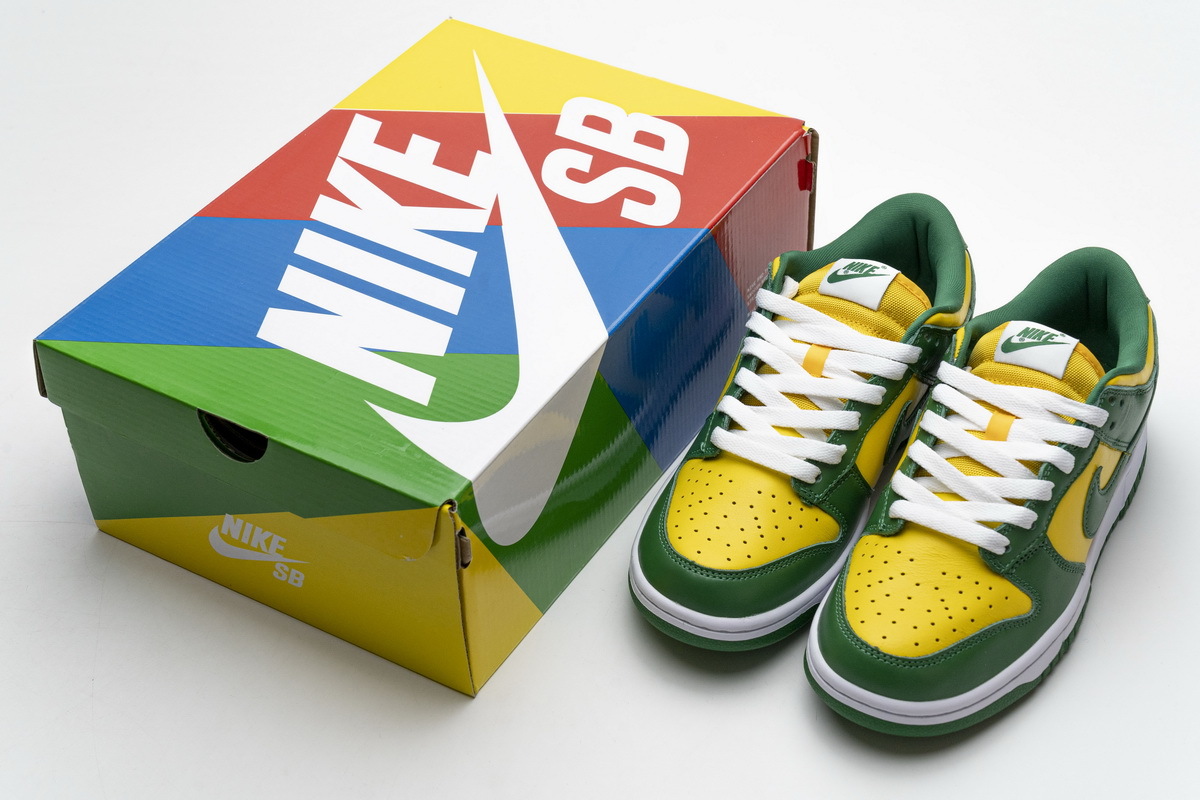     Nike SB Dunk Low SP Brazil