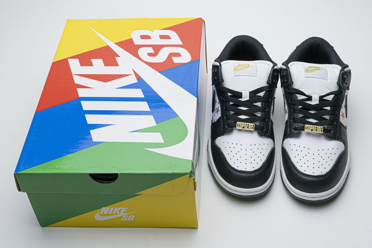    Pkgod Nike SB Dunk Low Supr Black Stars