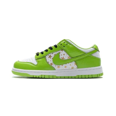 Pkgod Nike SB Dunk Low Supreme Green Stars 01