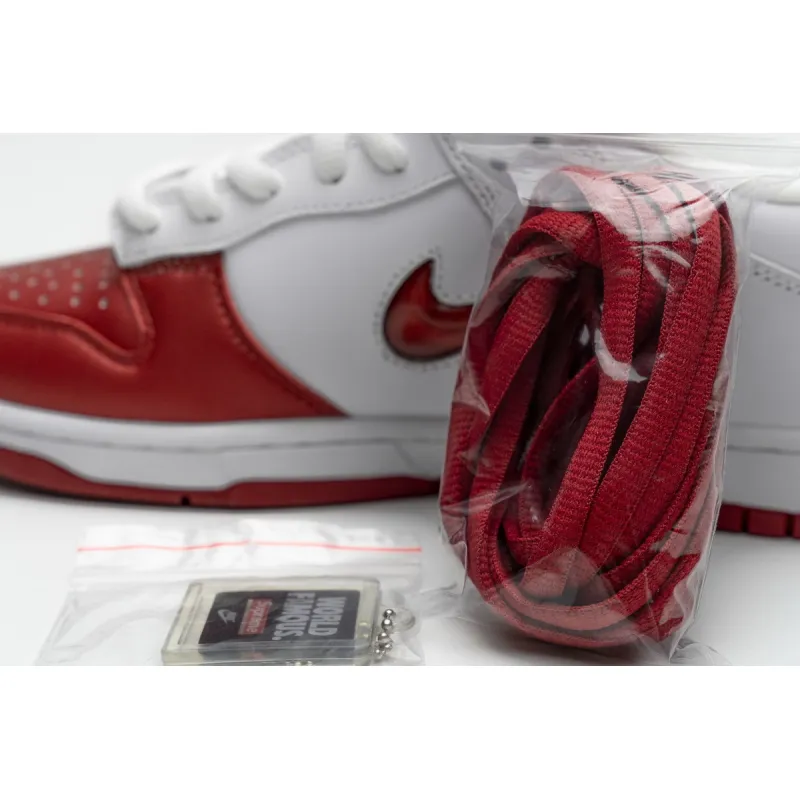 Pkgod Nike SB Dunk Low Supreme White Red 