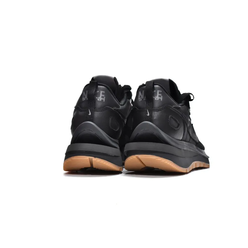 Pkgod Nike Vaporwaffle sacai Black Gum