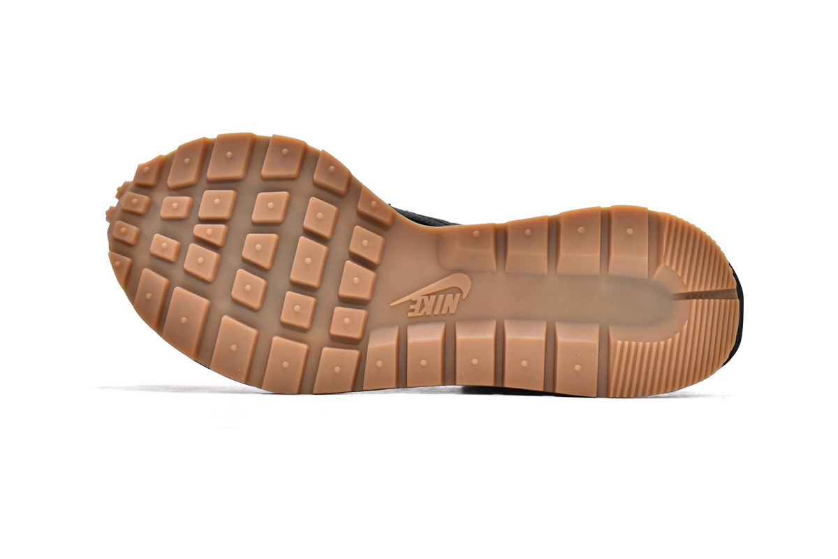    Pkgod Nike Vaporwaffle sacai Black Gum