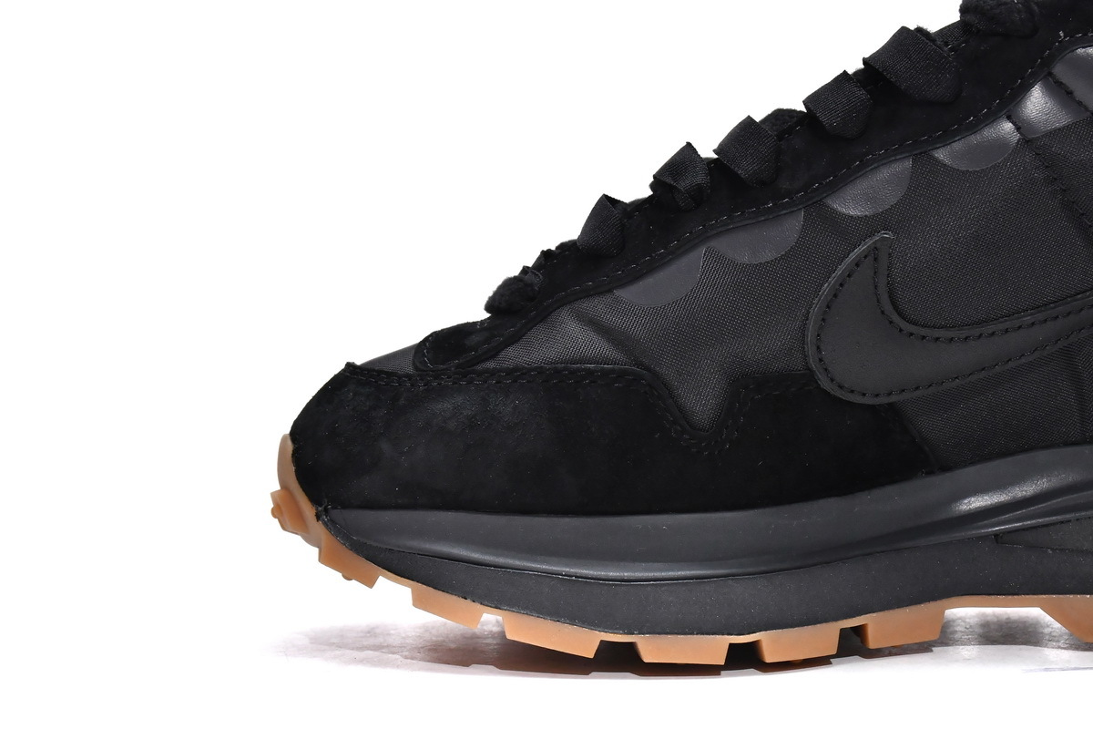    Pkgod Nike Vaporwaffle sacai Black Gum