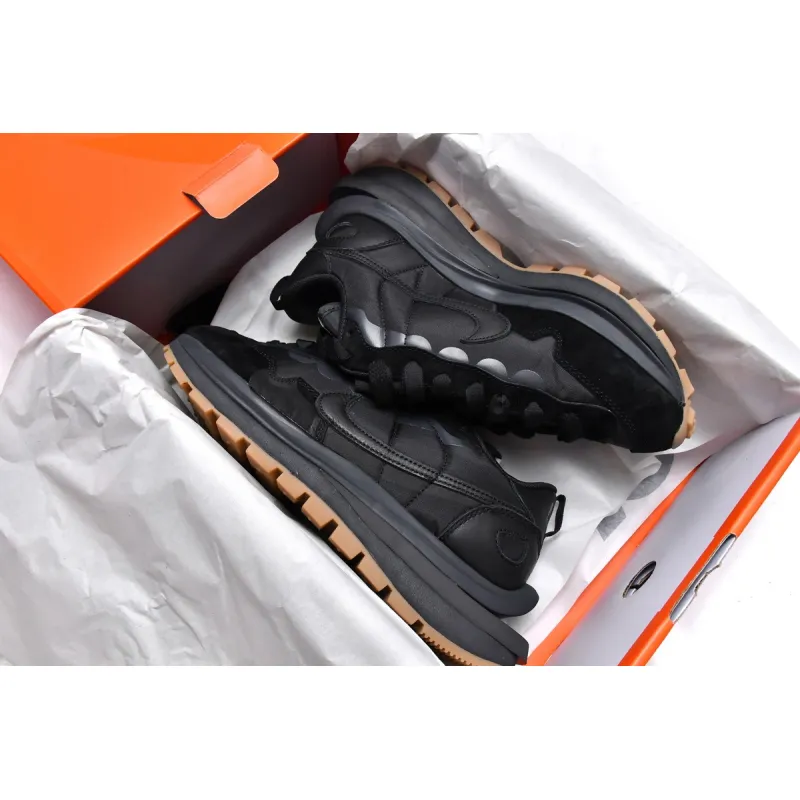 Pkgod Nike Vaporwaffle sacai Black Gum