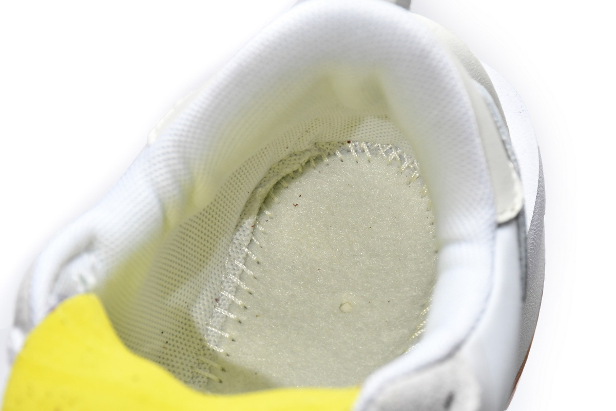 Pkgod Nike Vaporwaffle sacai Sail Gum