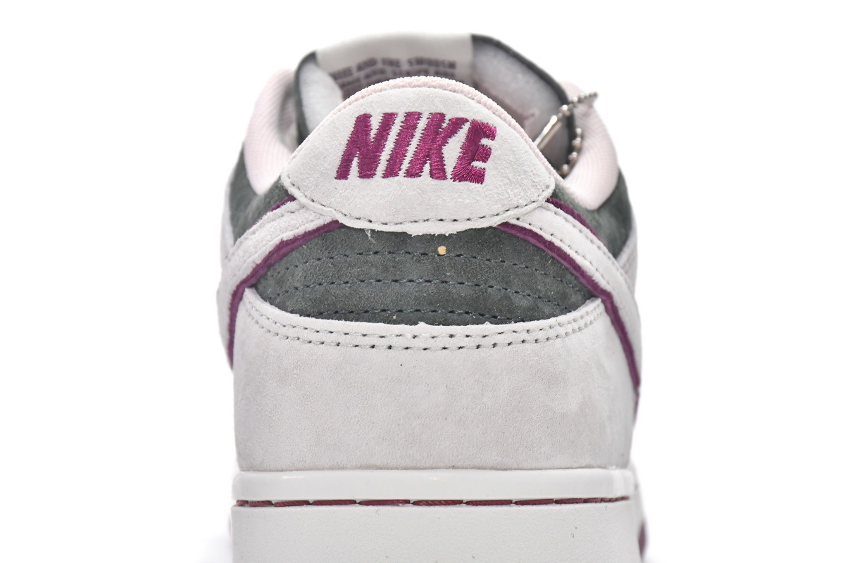     Otomo Katsuhiro x Nike SB Dunk Low Steamboy OST
