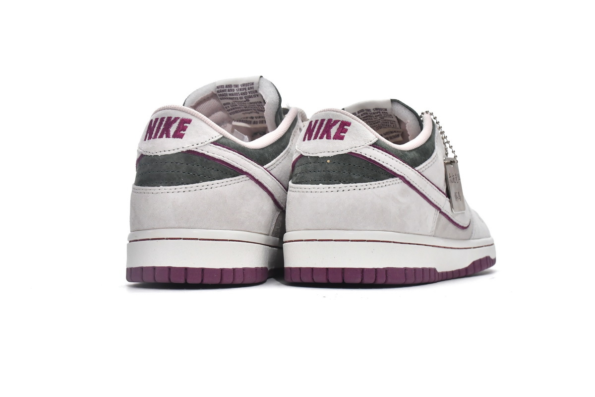     Otomo Katsuhiro x Nike SB Dunk Low Steamboy OST
