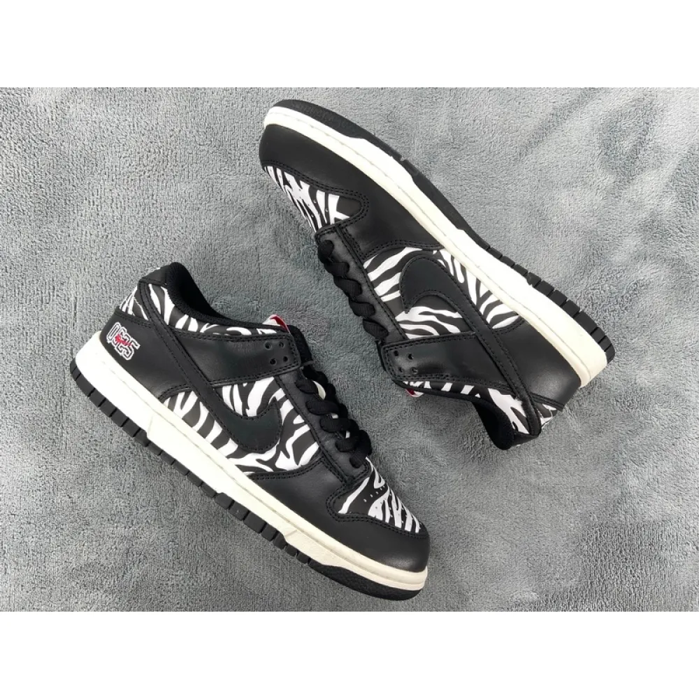 Pkgod Quartersnacks x Nike SB Dunk Low Zebra