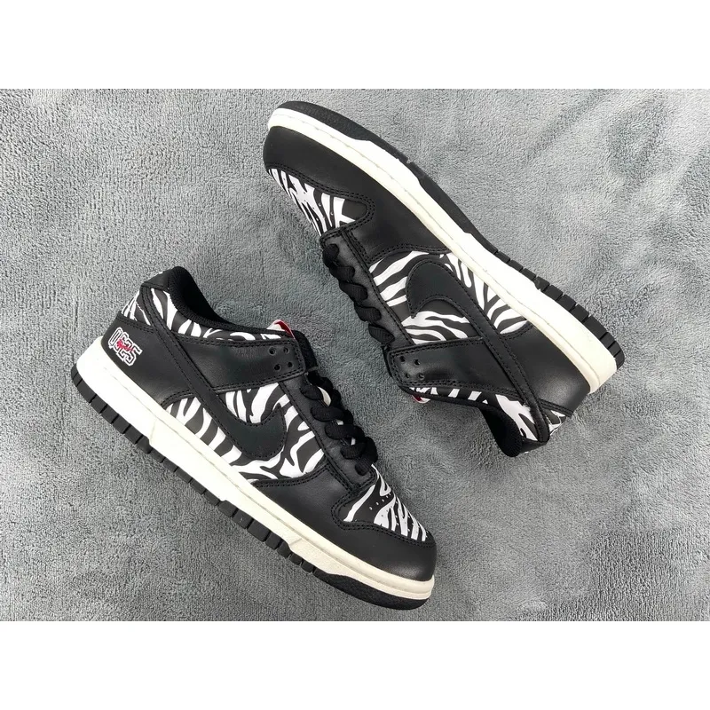 Pkgod Quartersnacks x Nike SB Dunk Low Zebra