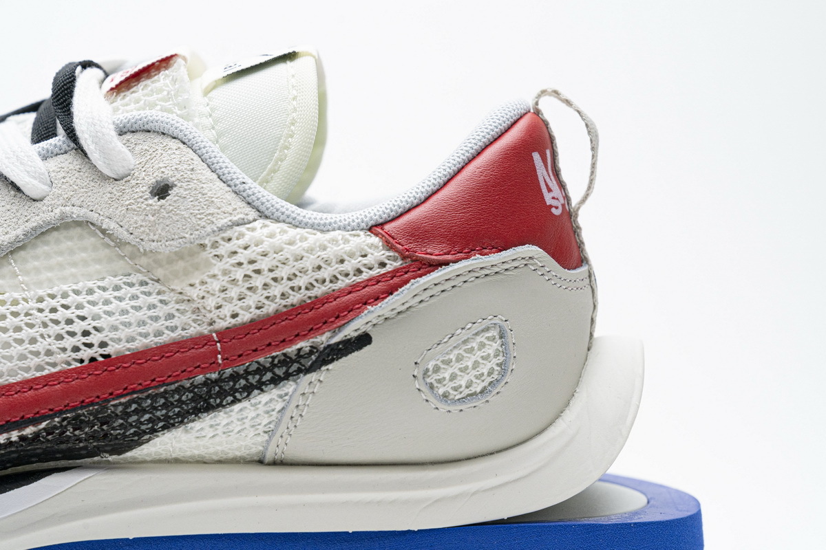 Pkgod Sacai x Nike Pegasua Vaporfly Villain Grey Blue Red