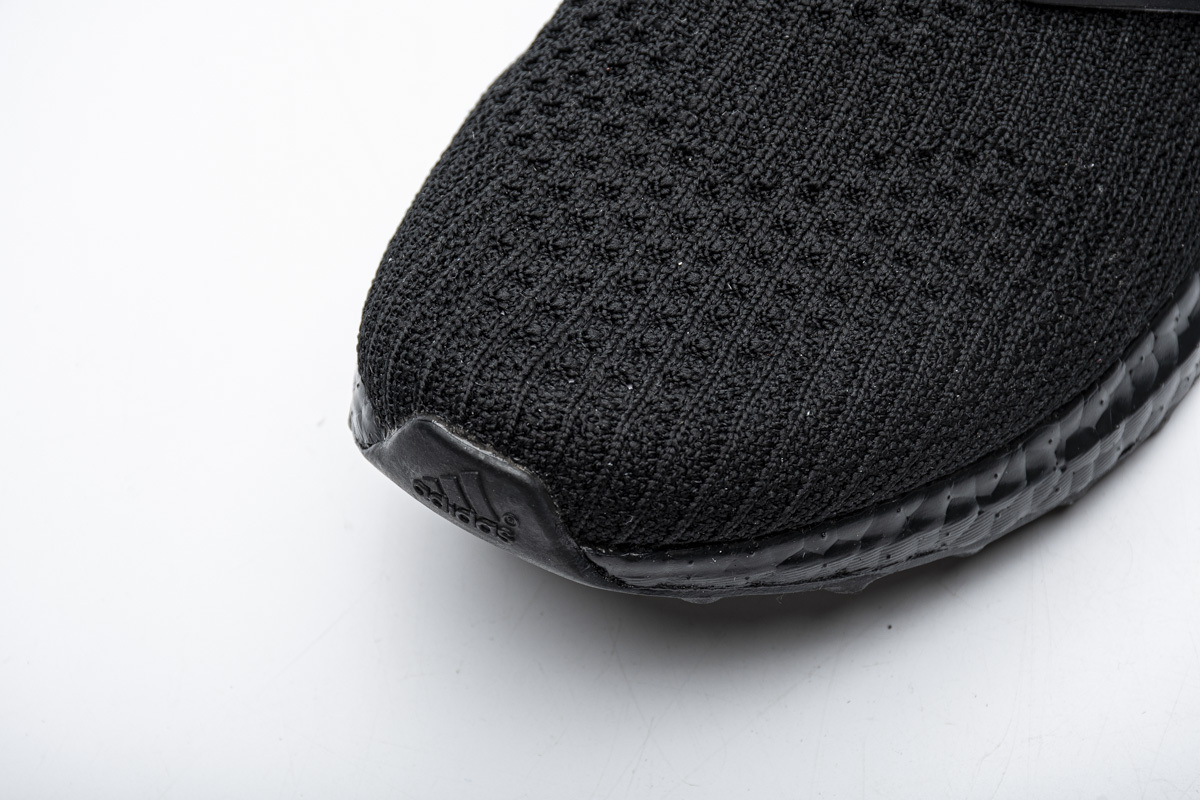     Ultra Boost 4.0 “Black