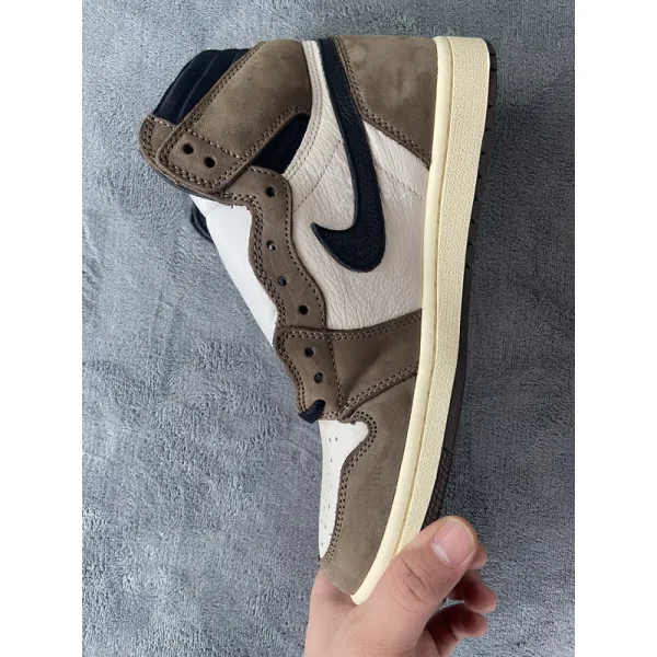 XP Factory Sneakers & Air Jordan 1 High Travis Scott CD4487-100