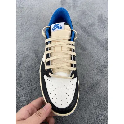 XP Factory Sneakers & Air Jordan 1 Low Fragment x Travis Scott DM7866-140