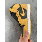 XP Factory Sneakers & Air Jordan 1 Retro High Pollen 555088-701