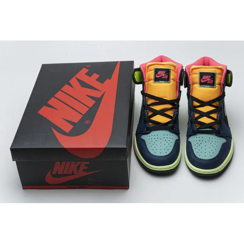 XP Factory Sneakers & Air Jordan 1 Retro High Tokyo Bio Hack 555088-201